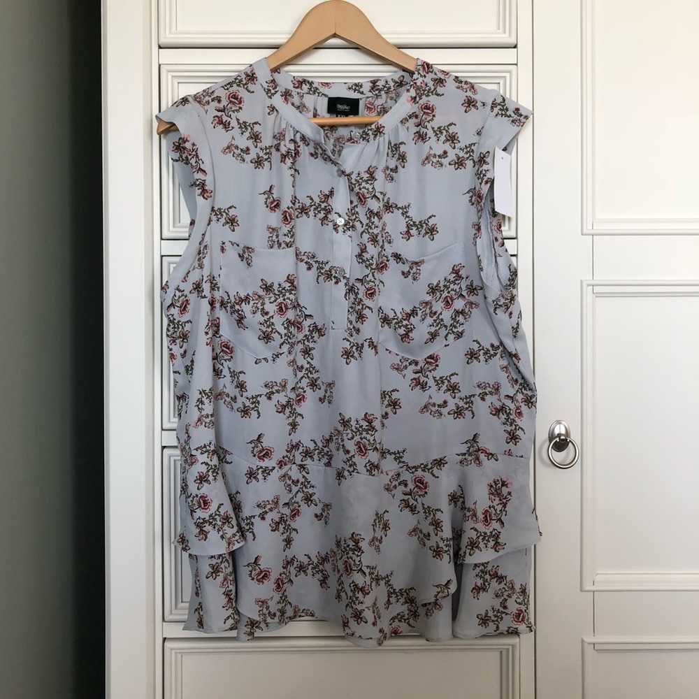 Mossimo sleeveless blouse